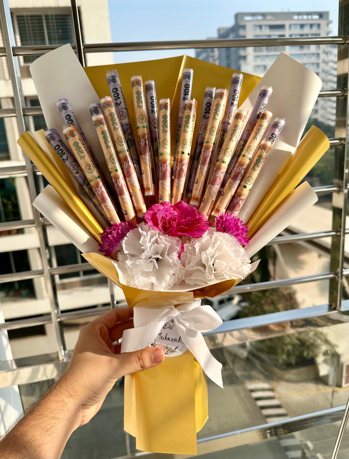 Elegantly rolled money bouquet