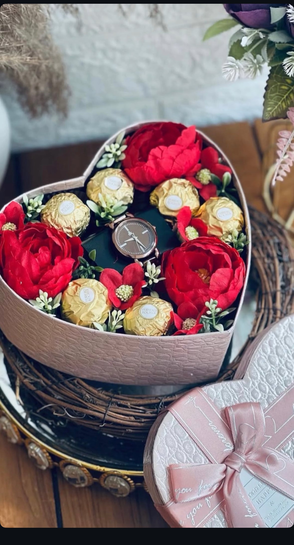Surprise gift box